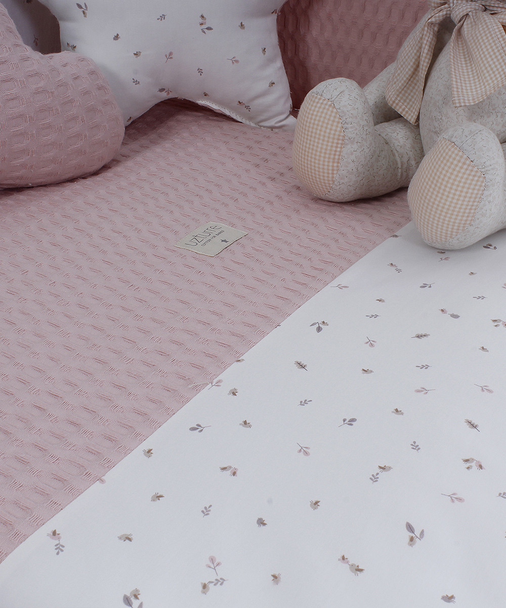 COLCHA Y PROTECTOR RENATA